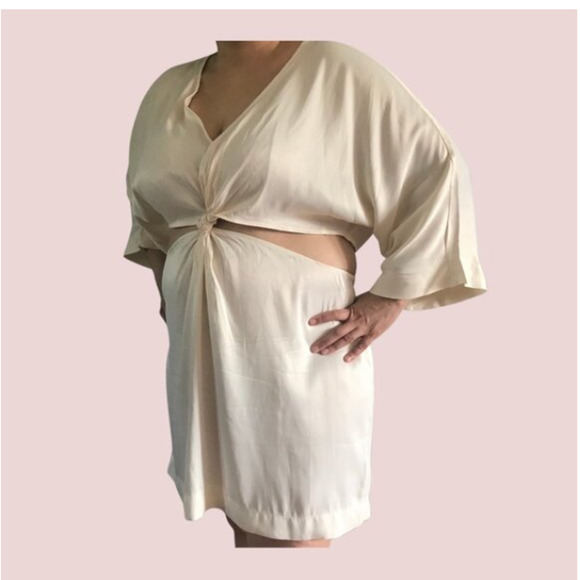 H&M Dresses & Skirts - H&M Ivory Cut Out 3/4 Sleeve Mini Dress Size XL Lagenlook Plunge Minimalist EUC